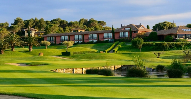 Golf TorreMirona (Espagne) - Séjour golf de 4 Jrs / 3 Nts au relais Hotel Golf & Spa 4* avec un stage spécial carte verte de 3 Jrs / 9 Hrs avec un enseignant EGF.