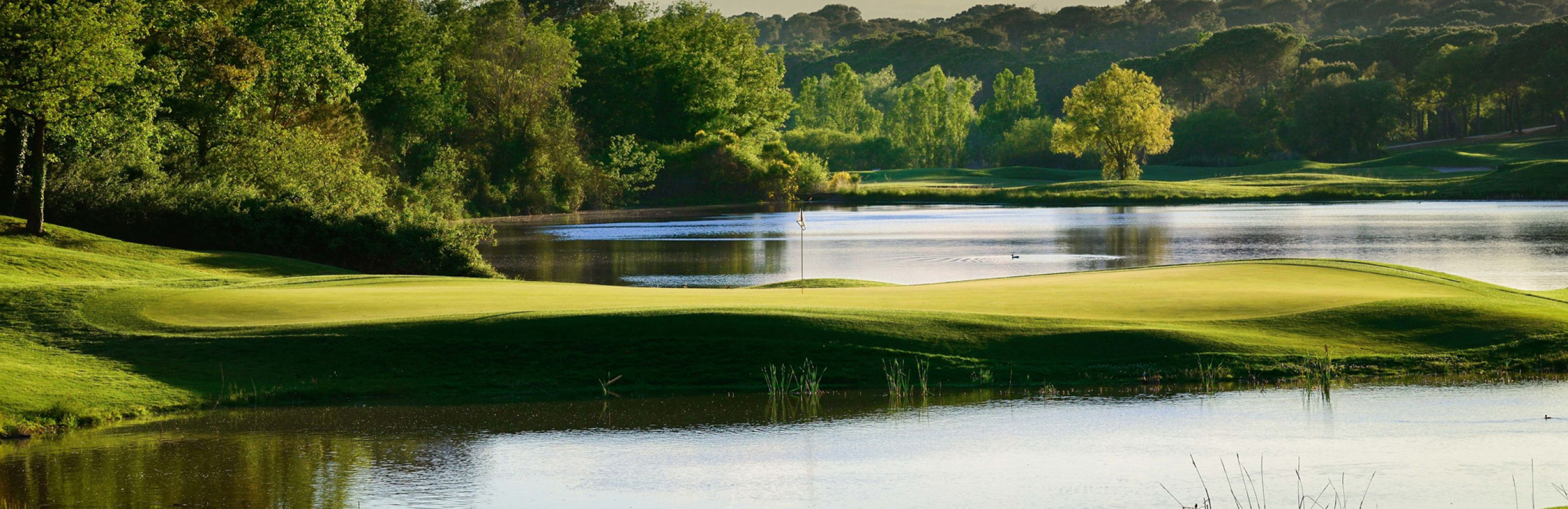 Venez profiter d'un stage & séjour en Costa Brava la semaine du 15 Août ! 
Séjour 7Jrs/ 6Nts à l'hôtel Terraverda en chambre supérieure (Vue sur le Golf d'Emporda et formule B&B) avec un stage MRP encadré par Lionel BERARD de 5 jours en parcours accompagnés à partir de 2325€* / personne
*Base occupation chambre double, supplément chambre single 500€ pour le séjour